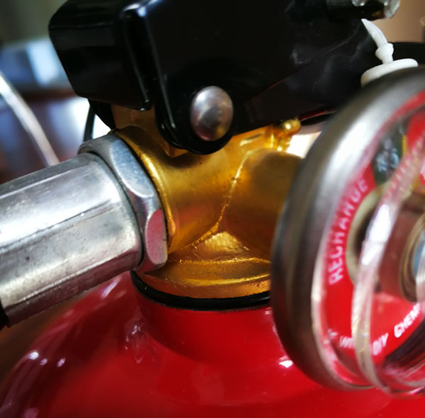 کپسول آتش نشانی SAFEWAY DC01 Abc 6 کیلوگرمی دارای تاییدیه CE قرمز آسان برای استفاده 3